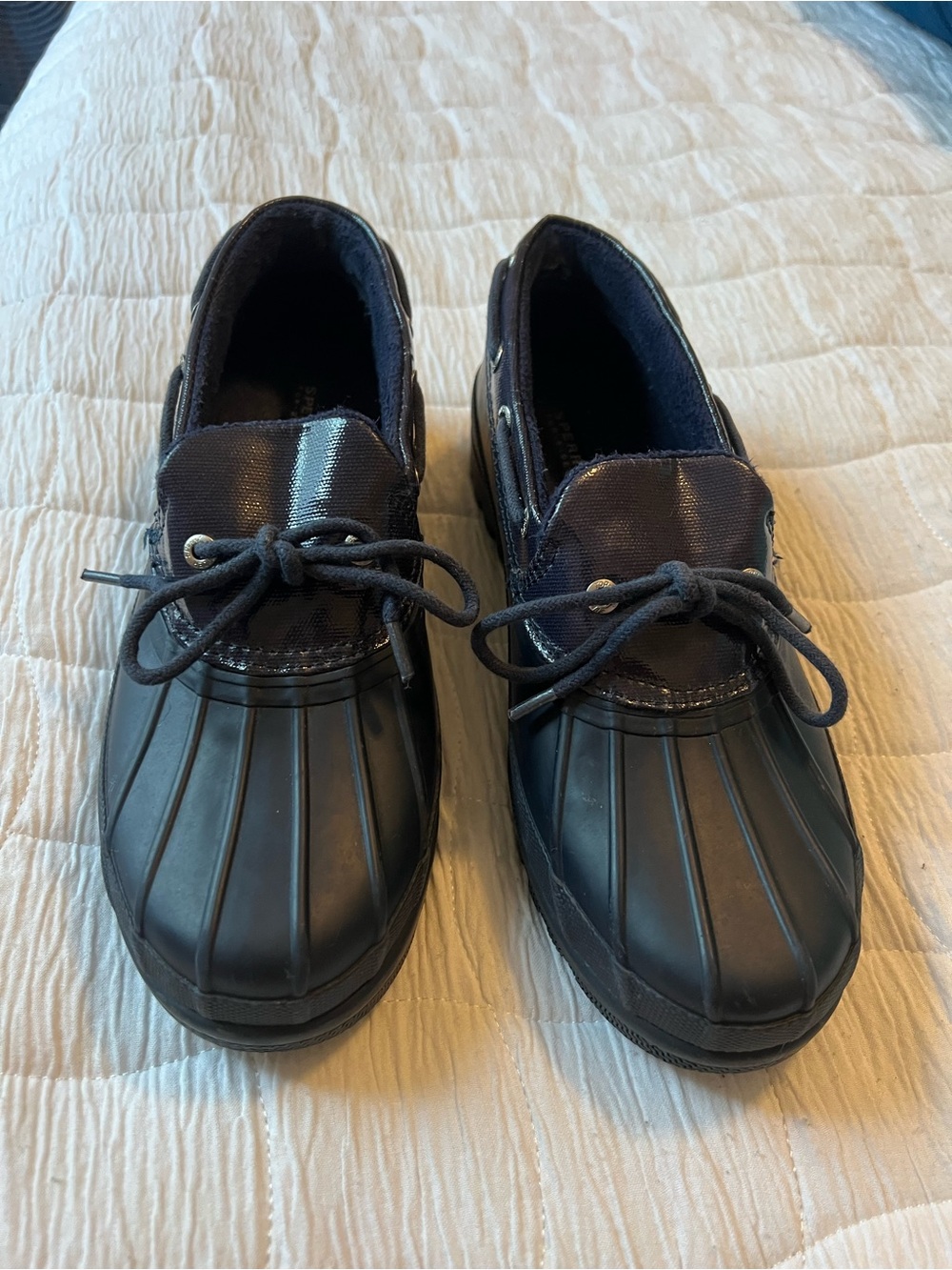 Women’s navy Duck-Style Rain Shoes
